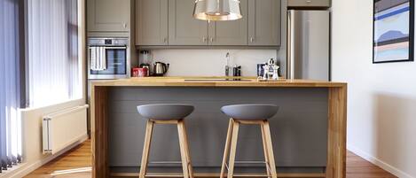 1 bedroom, in-room safe, individually decorated, individually furnished