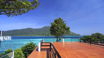 Honeymoon Jacuzzi | View from room
