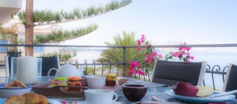 Altavilla Beach B&B