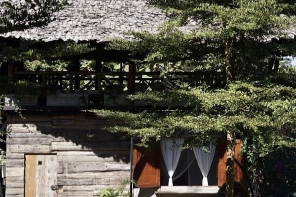 Family Tree House, 2 Bedrooms | In-room safe, blackout drapes, free WiFi, bed sheets