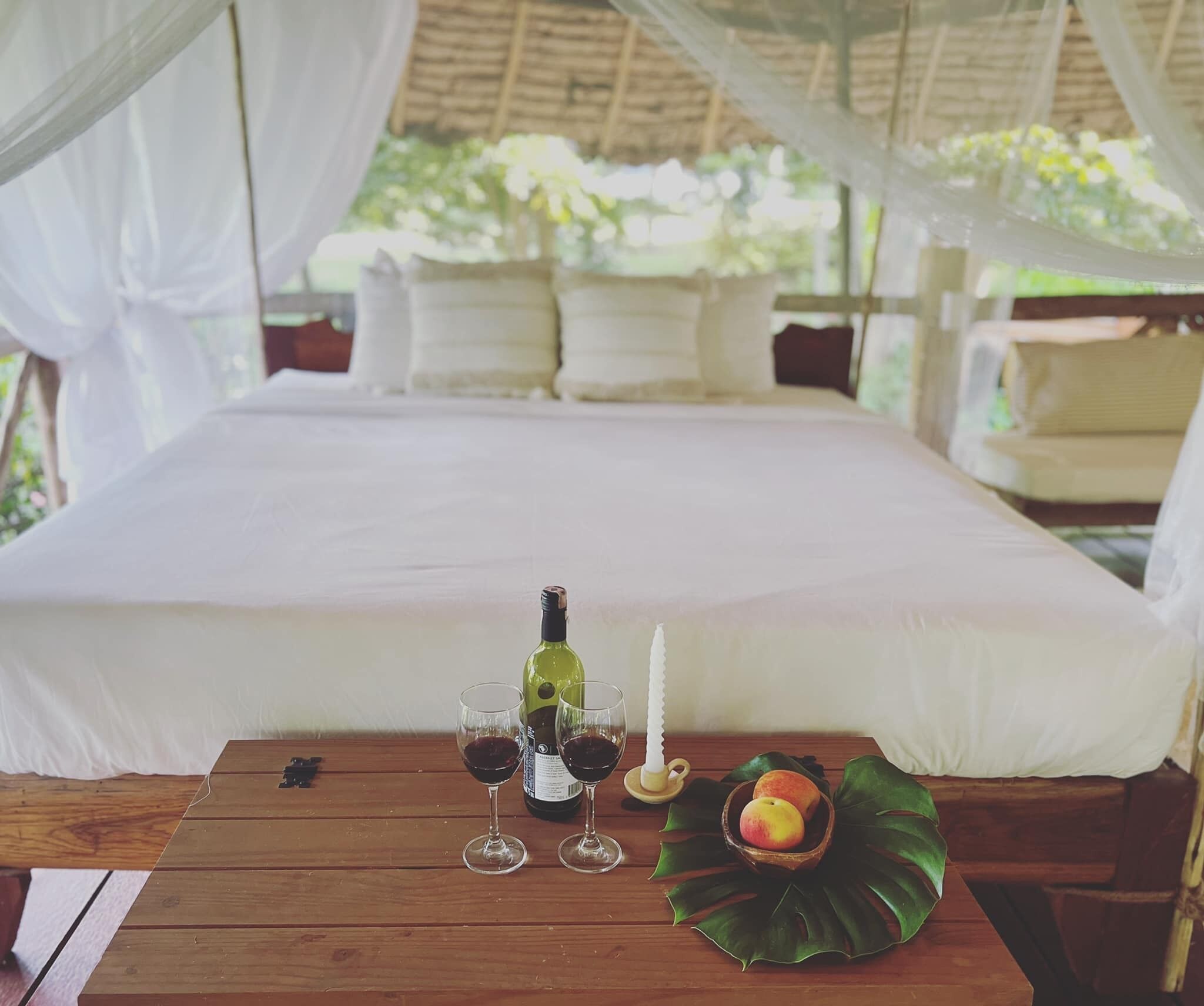 family tree house, 2 bedrooms | in-room safe, blackout curtains, free wifi, bed sheets