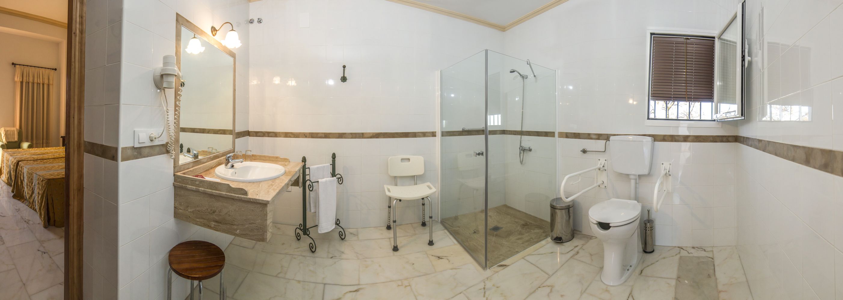double room, accessible | bathroom | shower, free toiletries, hair dryer, towels