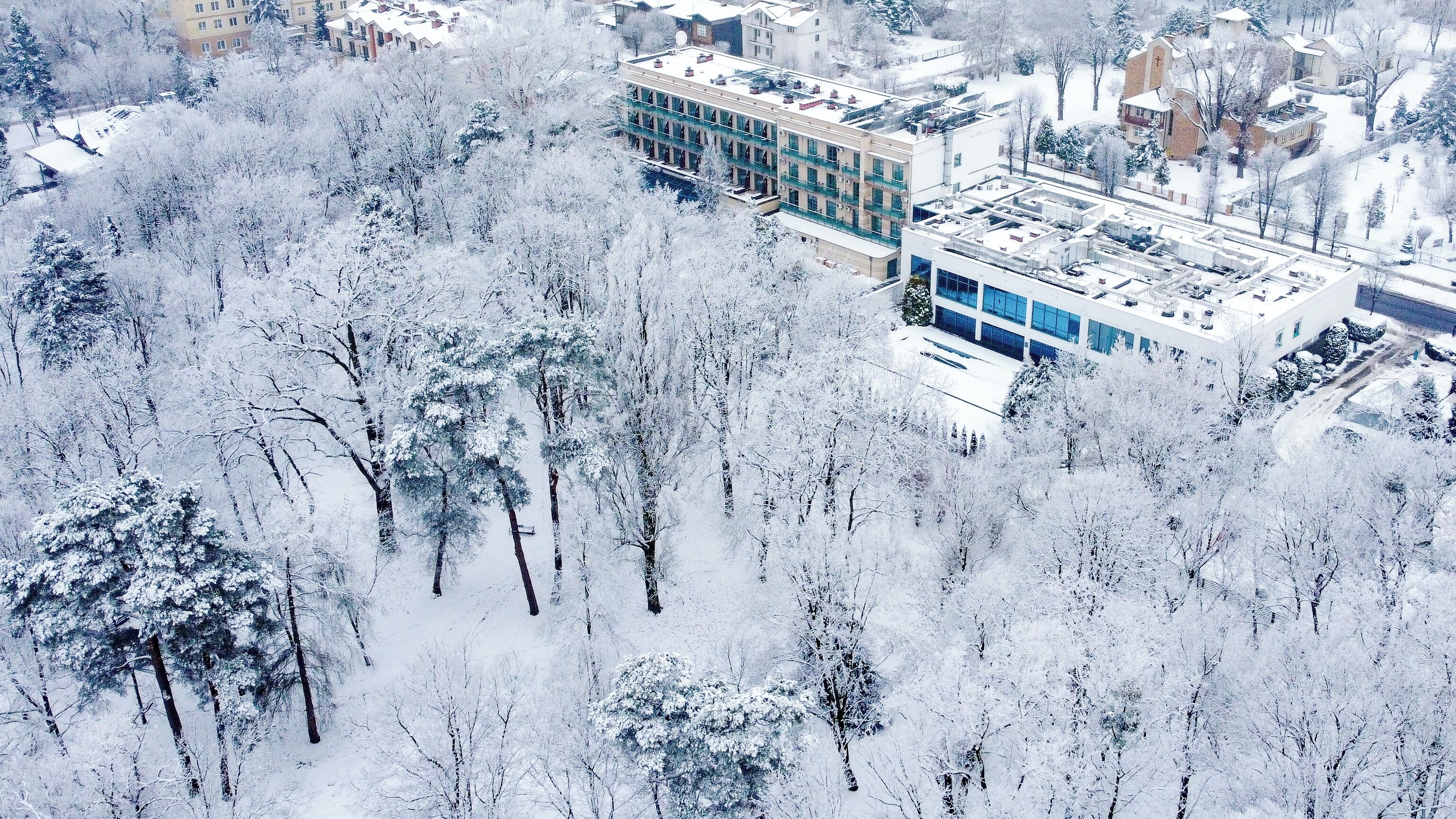 Vista frontal de la propiedad