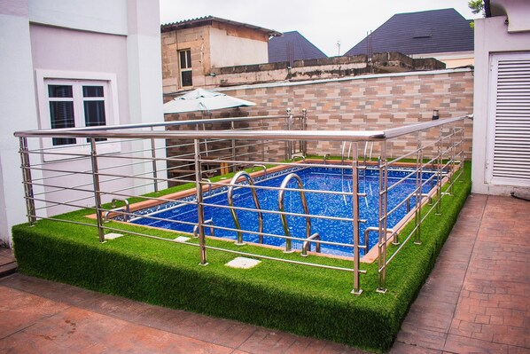 Utomhuspool
