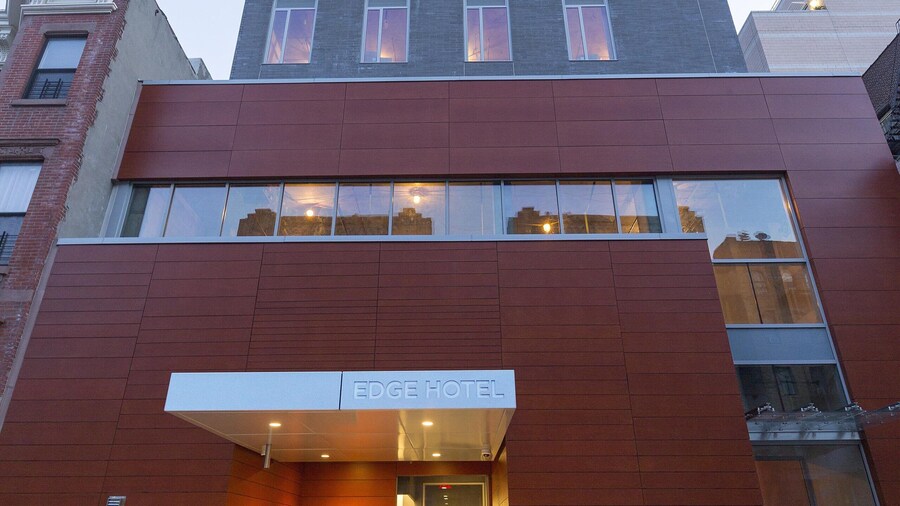 Edge Hotel