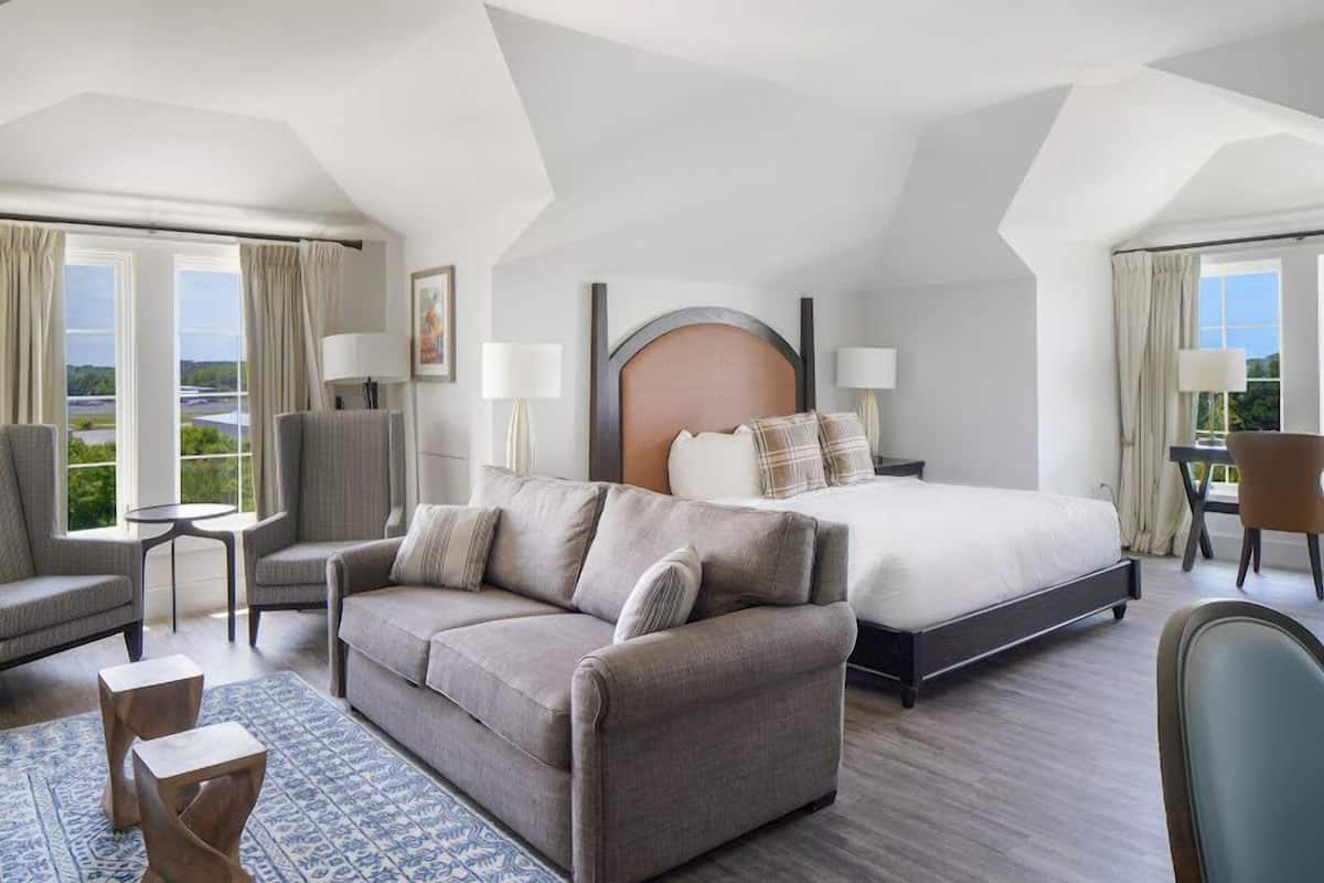 Frette Italian sheets, premium bedding, down comforters, pillowtop beds
