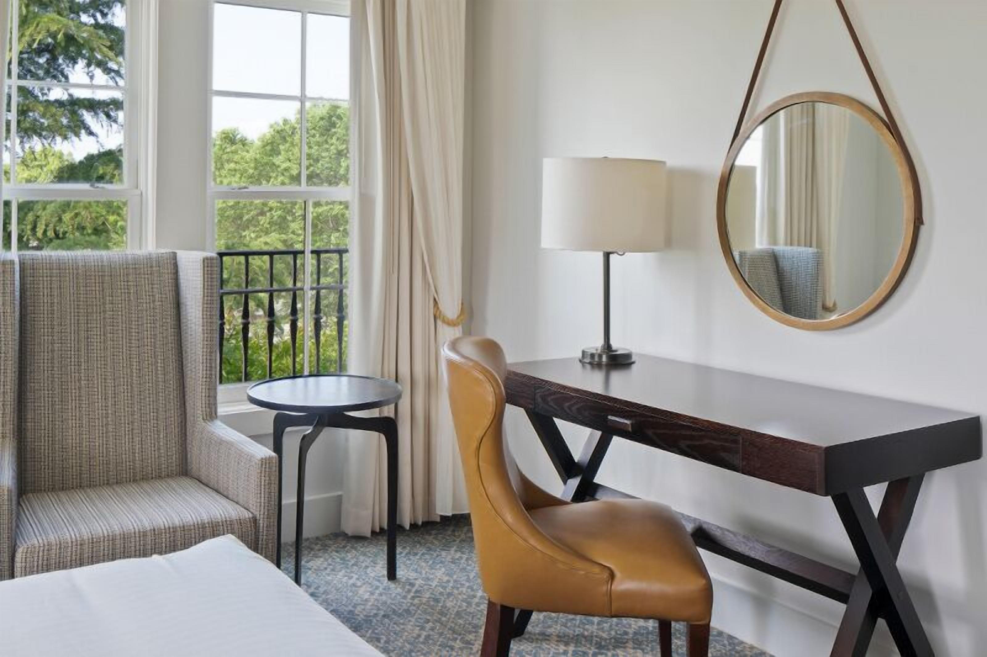 deluxe room, 1 king bed | frette italian sheets, premium bedding, down duvets, pillow-top beds