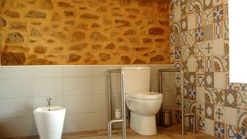 Shower, rainfall showerhead, eco-friendly toiletries, hair dryer