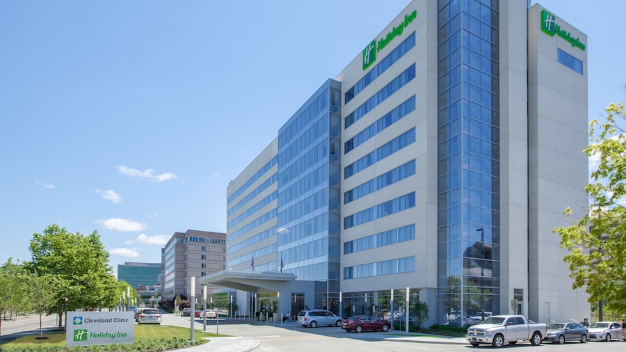 Holiday Inn Cleveland Clinic by IHG