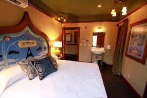 Room, 1 King Bed (English Wing)