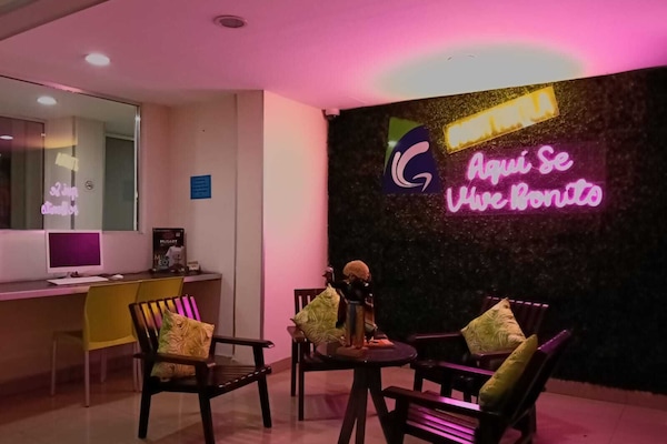 TV LED 32 polegadas com canais a cabo, TV