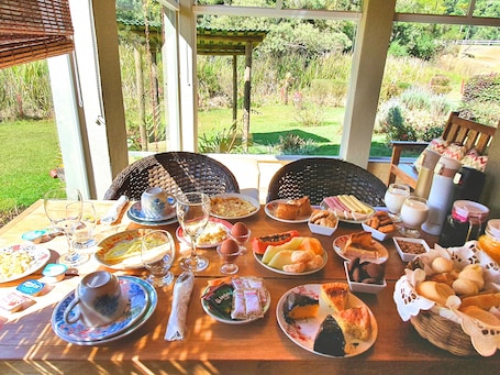 Desayuno buffet incluido todos los días