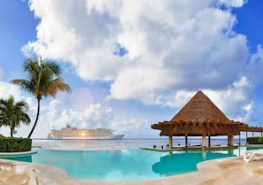 3 outdoor pools, pool umbrellas, sun loungers