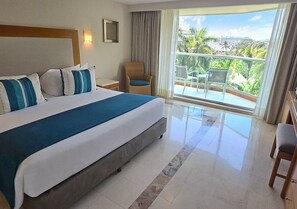 Deluxe Nature View King | 免費迷你吧物品、客房內保險箱、書桌、遮光布/窗簾