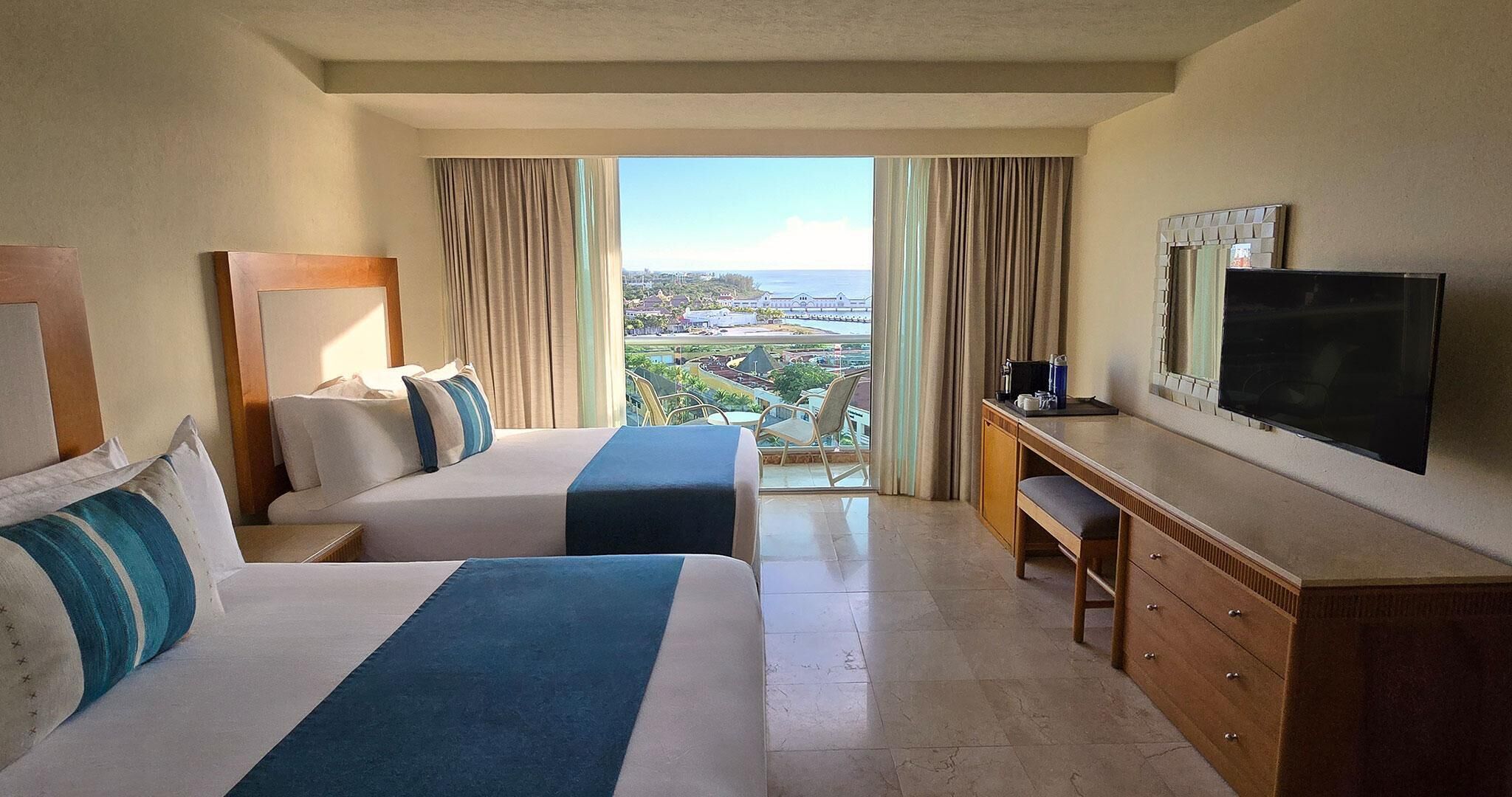 Minibar (some free items), in-room safe, desk, blackout drapes
