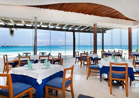 4 restaurantes: opção de café da manhã, almoço e jantar