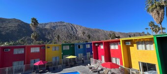 Delos Reyes Palm Springs
