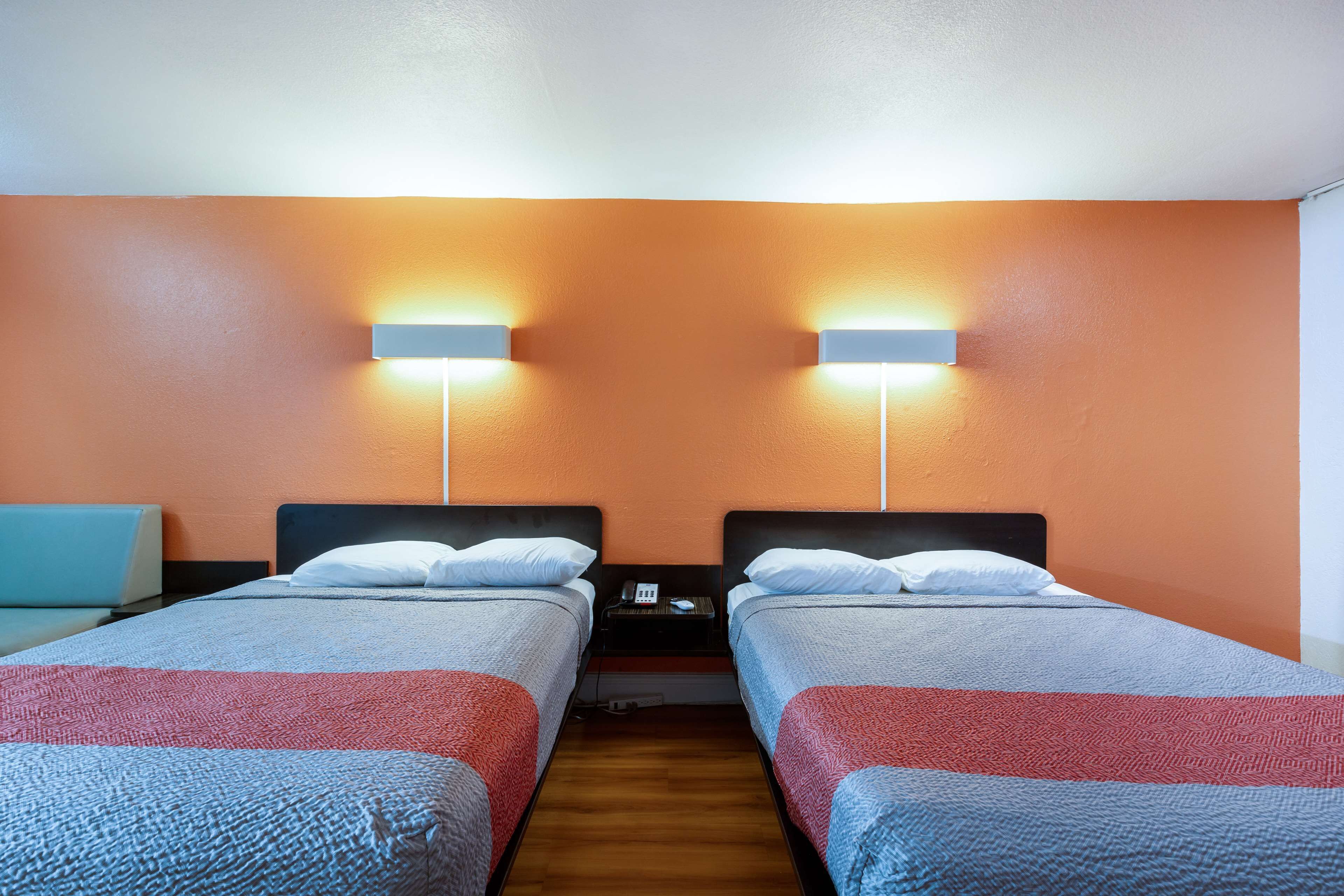 Photo - Motel 6-Houston, TX - East