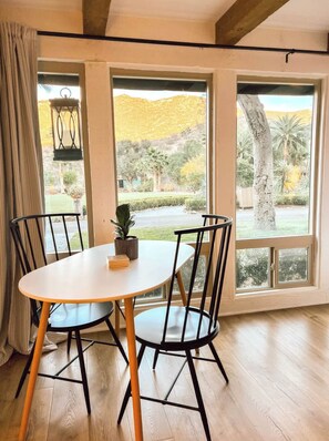 In-room dining - Bandy Canyon Ranch (Escondido)