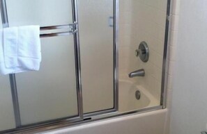 Regadera en el baño
