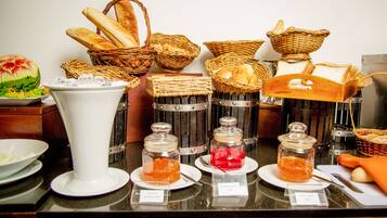 Daily buffet breakfast for a fee