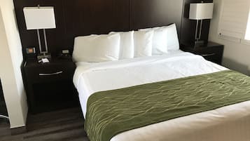 Deluxe Room, 1 King Bed | Premium bedding, down comforters, iron/ironing board, free WiFi