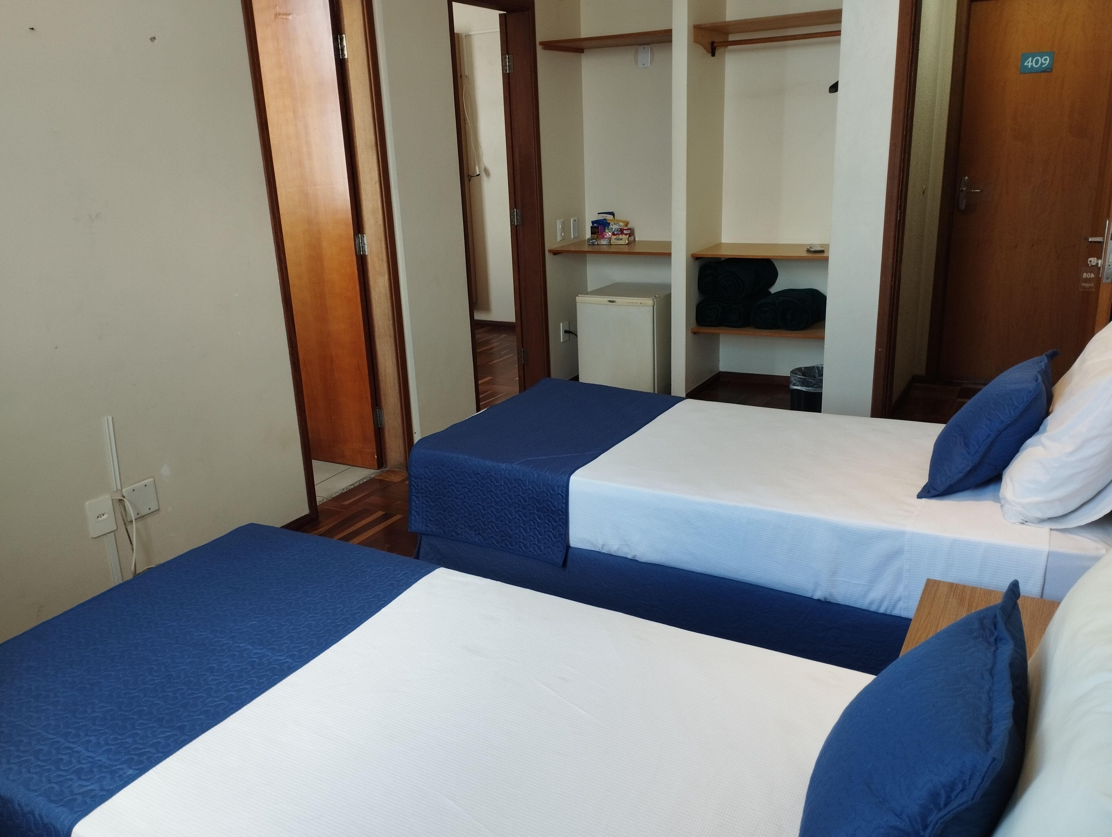 standard twin room | premium bedding, minibar, desk, blackout curtains