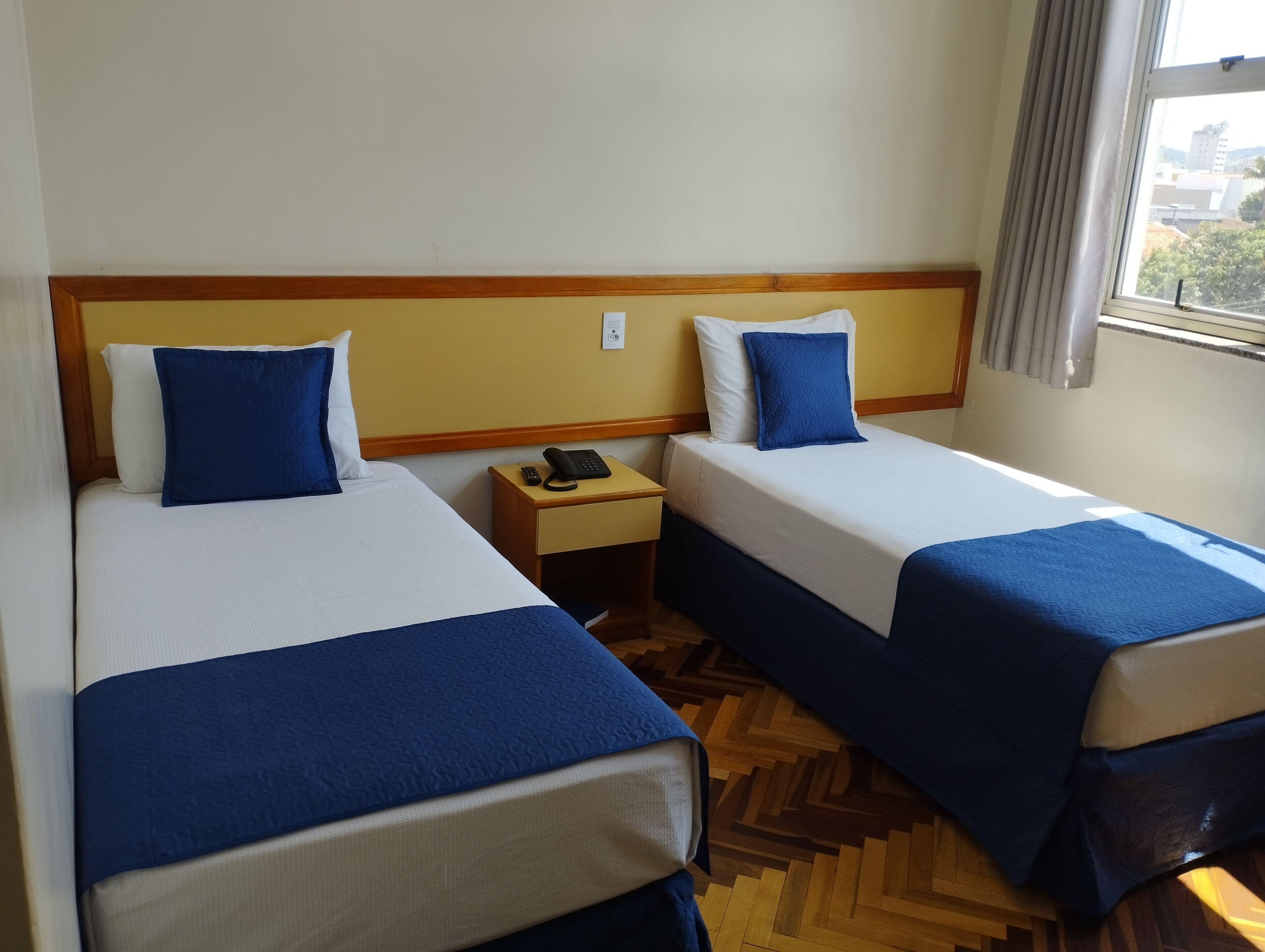 premium bedding, minibar, desk, blackout curtains