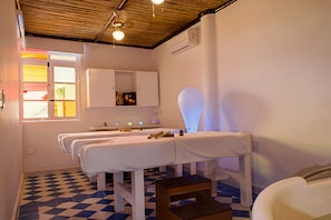 Couples treatment room(s), Turkish bath/hammam, body treatments