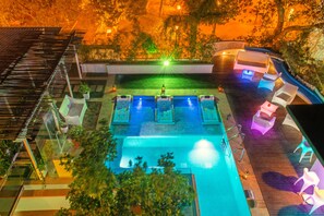 Outdoor pool, open 9:00 AM to 9:00 PM, pool loungers - Placita Vieja Hotel Boutique Spa (Santa Marta)