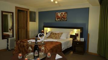 高级房 | 客房内保险箱、免费折叠床/加床、免费 WiFi