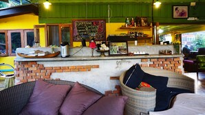 Coffee shop