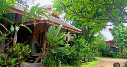 Sawasdeepai River Resort