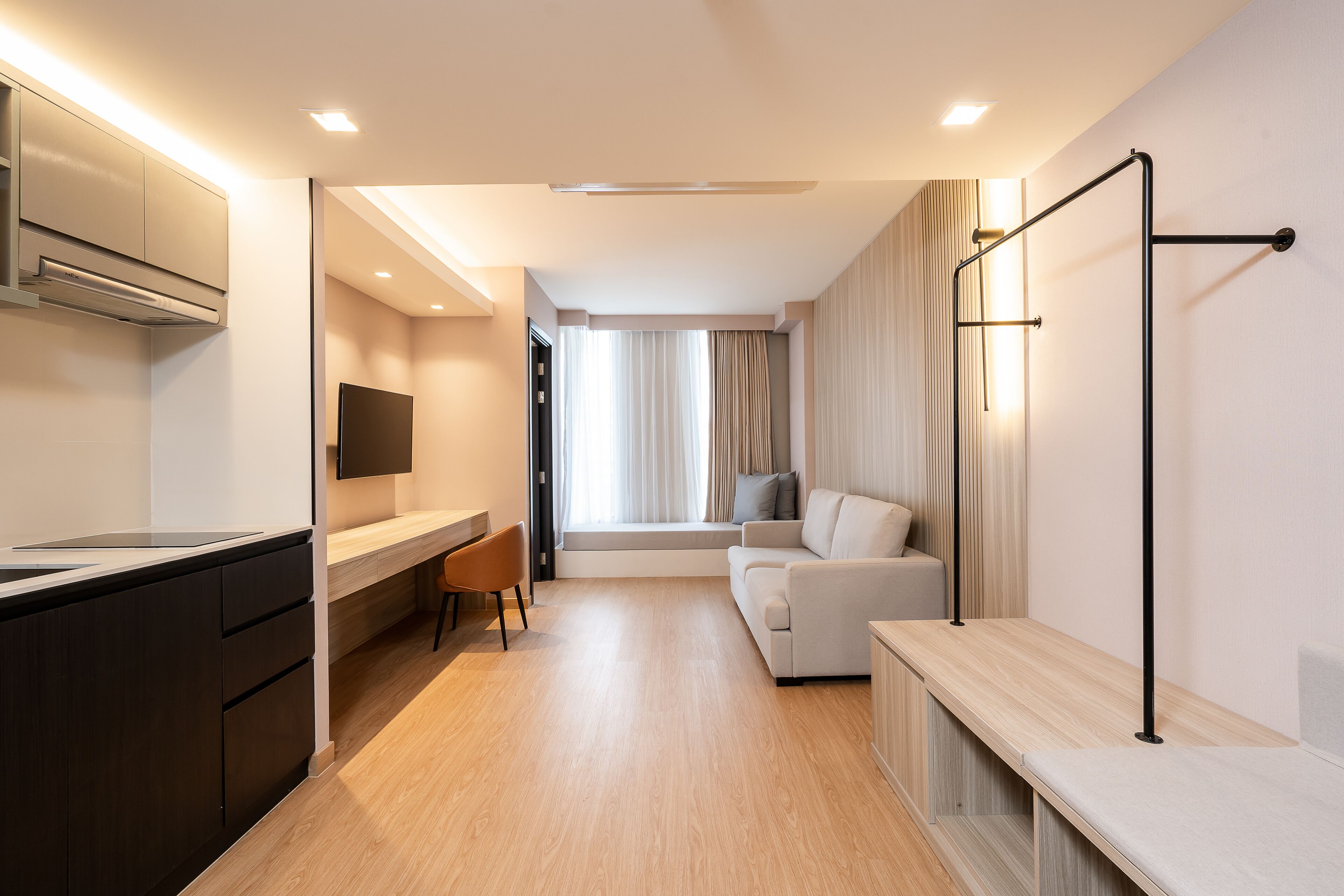 grand corner suite | living area | led tv