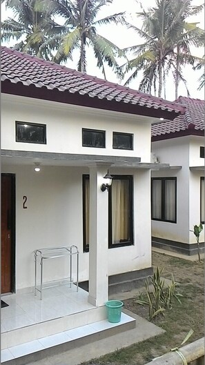 In-room safe, rollaway beds, free WiFi