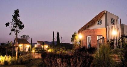 Romance Another Story in Pai