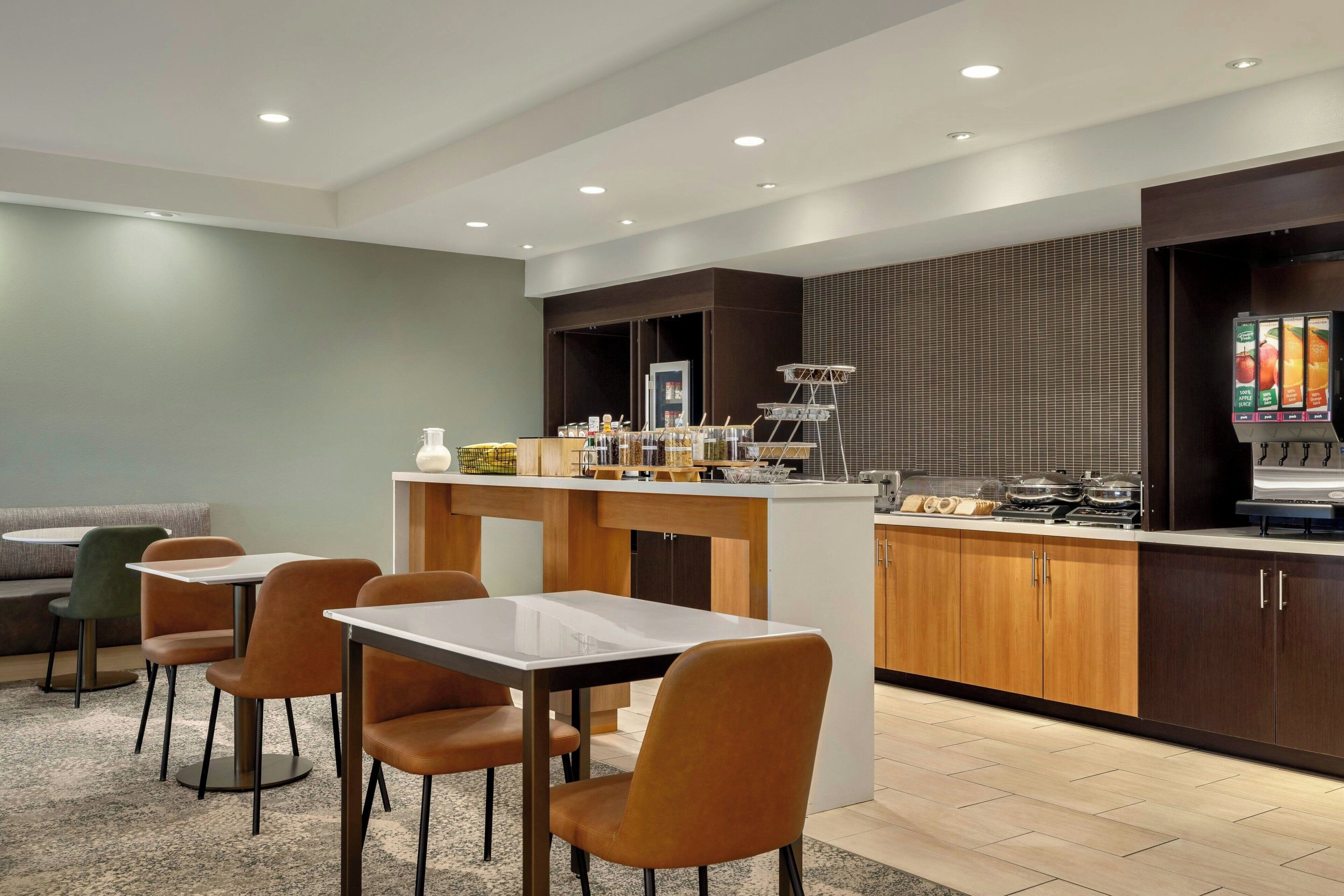 free buffet breakfast