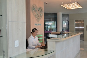 Reception - Hotel Sixtina Plaza Medellin (Itagüí)