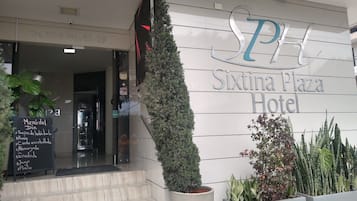 Fachada de la propiedad