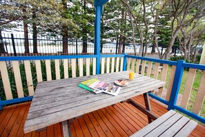 2 Bedroom Deluxe 6 Berth Cabin | Lake view