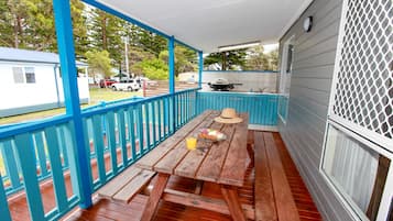 Deluxe Cabin, 2 Bedrooms | Balkoni
