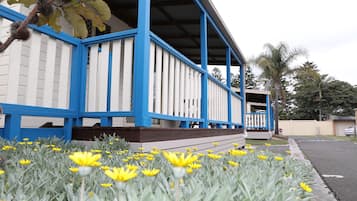 1 Bedroom Ensuite 4 Berth Cabin | 1 bedroom, premium bedding, blackout drapes, iron/ironing board