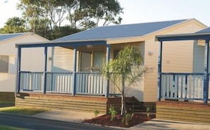 2 Bedroom Ensuite 5 Berth Cabin | Premium bedding, blackout drapes, iron/ironing board, bed sheets