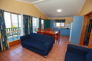 2 Bedroom Deluxe 6 Berth Cabin | Private kitchen | Coffee/tea maker, full-sized fridge, microwave, stovetop - Bulli Beach Tourist Park (Bulli)