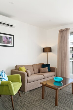 32-inch LCD TV with cable channels, TV, DVD player - Quest Chermside on Playfield (Chermside)