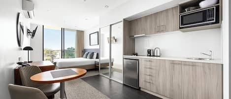 1 bedroom, in-room safe, individually furnished, desk