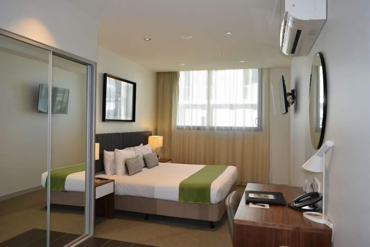 1 slaapkamer, een kluis op de kamer, individueel gemeubileerd