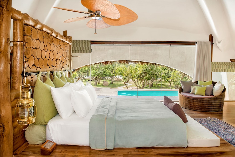 Uga Chena Huts by null