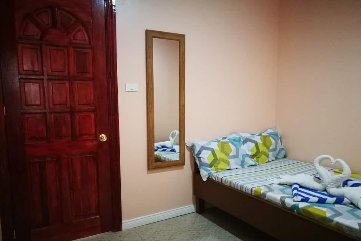 Chambre Double, 1 lit double | Wi-Fi gratuit