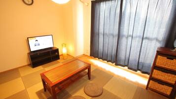 ํ๋๋ฌธ ์ํํธ, ์นจ์ค 1๊ฐ | ๋ฌด๋ฃ WiFi